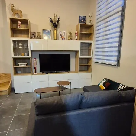 Renovated For 10 People *