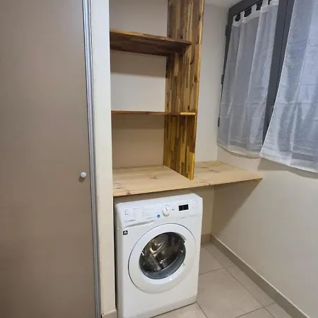 Apartment Renovated For 10 People